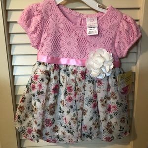 New with tags! So cute and feminine ❤️